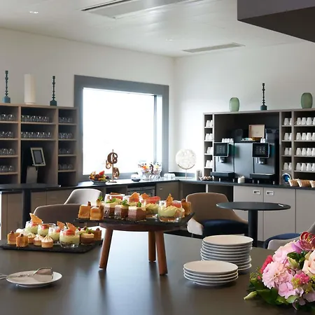 Mercure Geneva Airport-2
